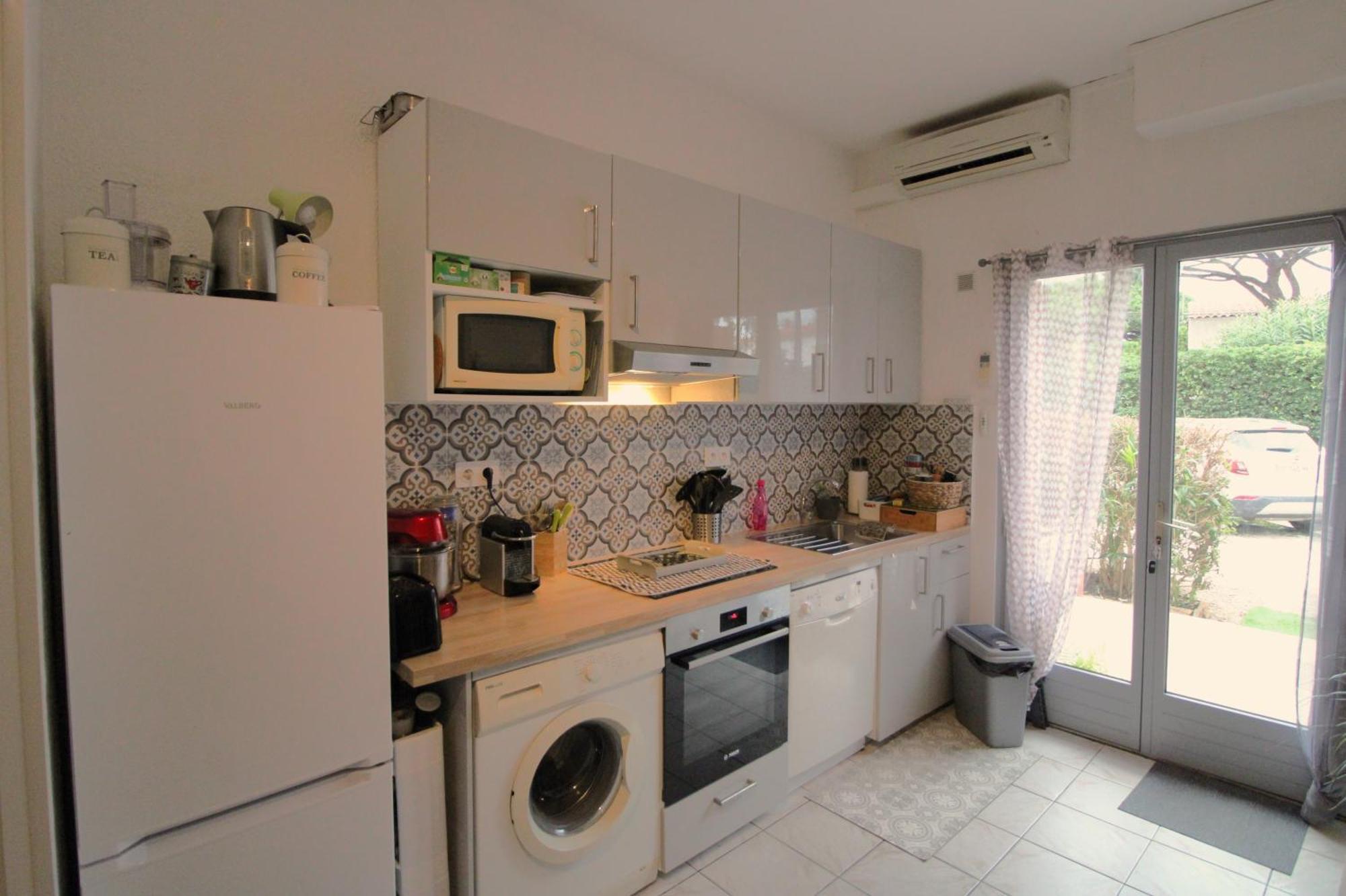 Rose De Sel Apartment Hyeres Exterior photo